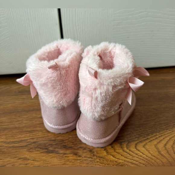 NWOT JOE FRESH pink sparkle vegan booties with bows (size 5) - Picture 4 of 9